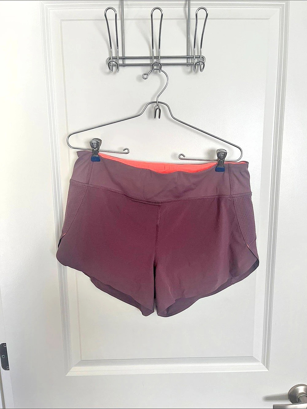 Athleta Medium Run with It 3” Shorts Purple